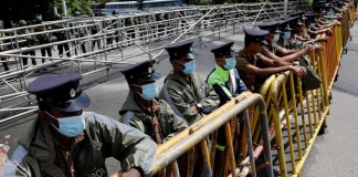 Le Sri Lanka renouvelle l'état d'urgence avant un vote décisif
