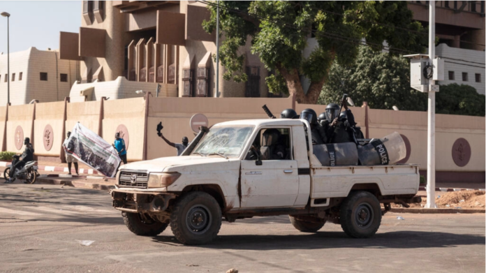 Burkina: au moins 27 morts dans deux attaques de jihadistes présumés