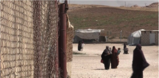 La France rapatrie 35 enfants et 16 mères retenus dans les camps syriens des prisonniers jihadistes
