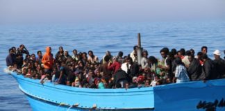 Emigration clandestine : 200 candidats victimes d’une arnaque frôlent la catastrophe en mer