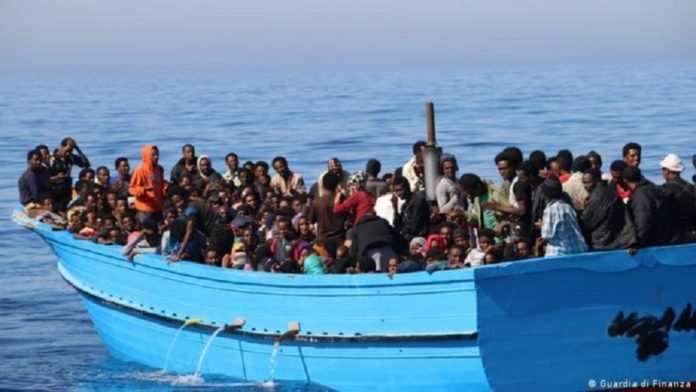 Emigration clandestine : 200 candidats victimes d’une arnaque frôlent la catastrophe en mer