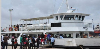 Perturbations de la traversée Dakar-Gorée : les Insulaires bloquent la chaloupe