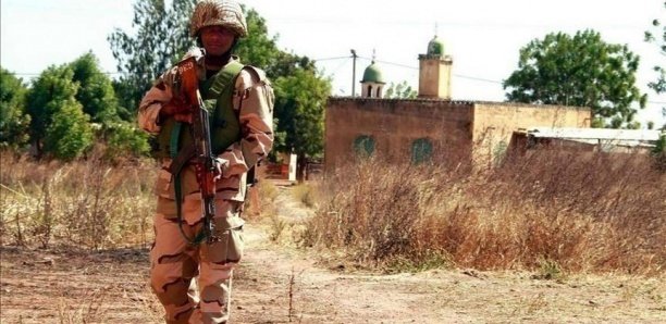 Mali: l'Allemagne suspend ses opérations militaires après…