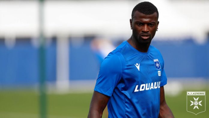 AJ Auxerre : Mbaye Niang sous ses nouvelles couleurs