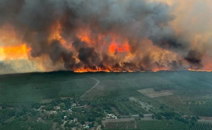 Incendies en France: Macron reçoit l’aide de plusieurs pays européens