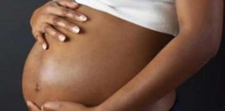 Il engrosse la femme son ami "Modou Modou"