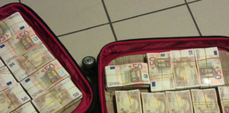 Trafic : la Douane saisit un pactole de plus d’un milliard en euros et en dollars