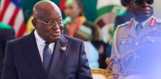 Nana Akufo-Addo renvoie dos à dos Russie et France