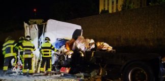 Deux morts dans un choc entre un camion de Dangote et un autres de la CCE