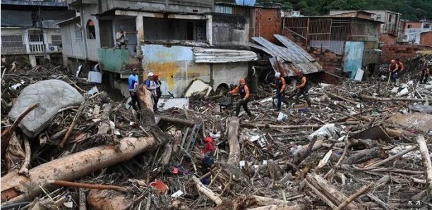 Venezuela : 22 morts et plus de 50 disparus dans un glissement de terrain