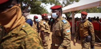 Burkina Faso : le capitaine Traoré s’attaque à la réforme de l’armée