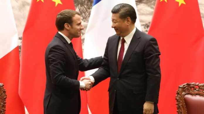 Guerre en Ukraine: Macron demande à la chine de faire pression sur Russie