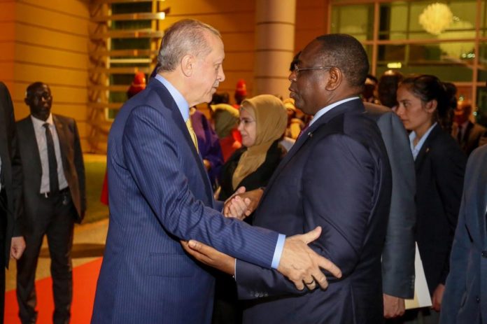 Attentat d’Istanbul : Macky Sall condamne et présente ses condoléances à Erdogan