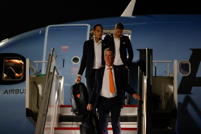 Coupe du monde : arrivée des Pays-Bas au QATAR (IMAGES)