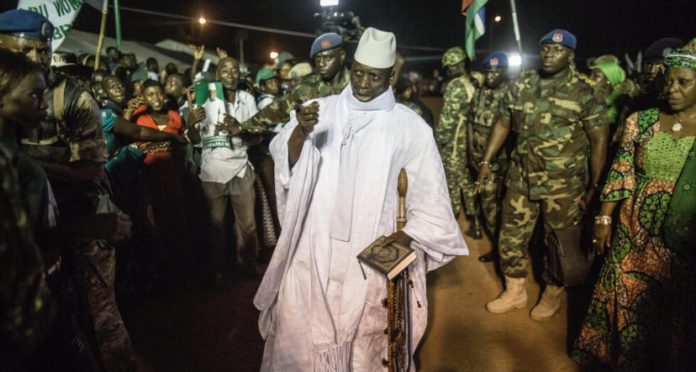 Gambie: l’ombre de Yahya Jammeh plane sur le coup d’État déjoué