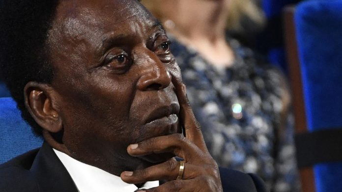 Pelé hospitalisé au Brésil pour une insuffisance cardiaque et un œdème général