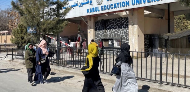 Afghanistan: l'accès aux universités interdit aux femmes, «une étape supplémentaire de durcissement»