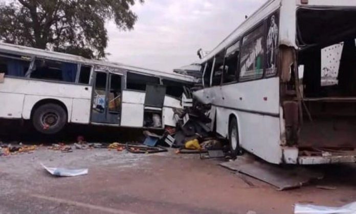 Le chauffeur de l'un des bus avait cédé sa place à son apprenti